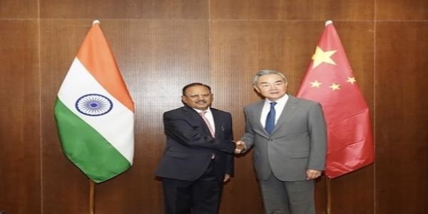 अजित डोभाल चीनमध्ये दाखल; सीमा प्रश्नावर वांग यींसोबत चर्चा