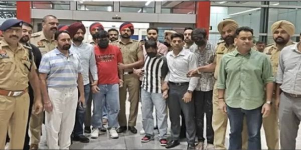 पंजाब पोलिसांची मोठी कारवाई; बंबीहा टोळीचे तीन कथित आरोपी मलेशियातून भारतात आणले