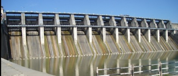 अप्पर वर्धा धरणातील जलसाठ्यात २७ टक्क्यांची घट; अमरावतीकरांची चिंता वाढली अप्पर वर्धा धरणातील जलसाठ्यात २७ टक्क्यांची घट; अमरावतीकरांची चिंता वाढली
