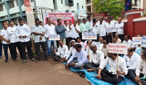 प्राथमिक शिक्षकांचे आंदोलन