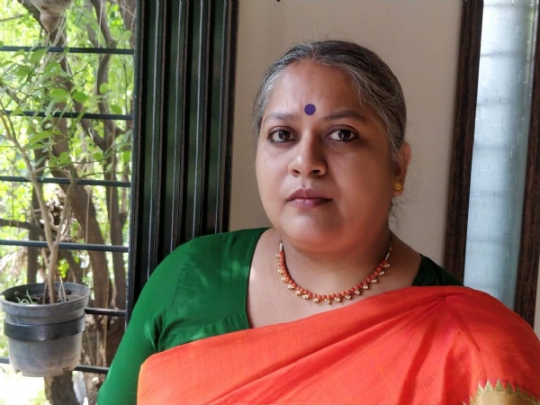 ‘द्विधा’मध्ये रेणुका दफ्तरदार दिसणार एका वेगळ्या रूपात ‘द्विधा’मध्ये रेणुका दफ्तरदार दिसणार एका वेगळ्या रूपात
