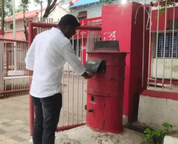 रक्षाबंधनासाठी टपाल विभाग सज्ज:रेल्वे स्थानकात अतिरिक्त काउंटर, नागरिकांची पसंती टपाल सेवेलाच
