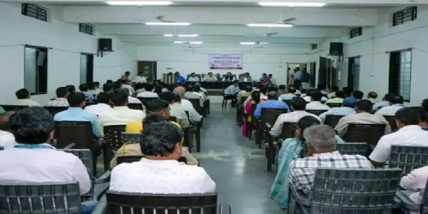 छ. संभाजीनगर - जिल्हास्तरीय सर्व विभागांची आढावा बैठक संपन्न
