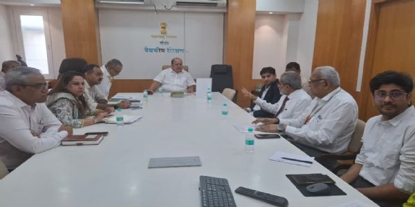 किडनी, यकृत प्रत्यारोपणाच्या सुविधा शासकीय रुग्णालयांत वाढविण्यावर भर द्या - मंत्री हसन मुश्रीफ
