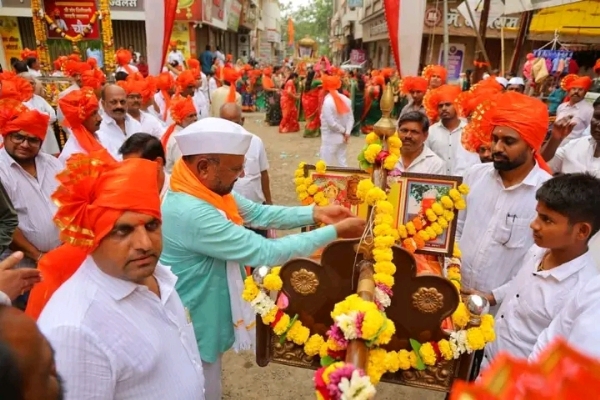अ अ
