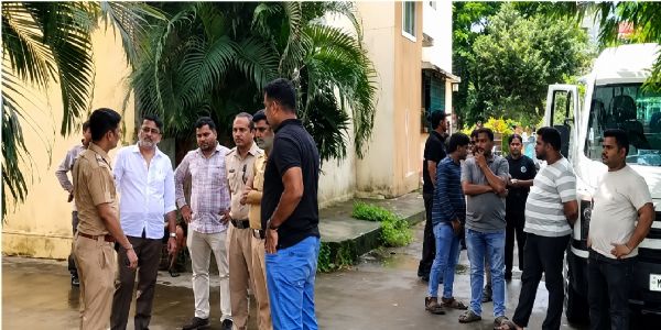 कर्जत ‘ड्रग्ज’च्या विळख्यात? पोलिसांच्या छाप्याने खळबळ ; नायजेरियन नागरिक ताब्यात