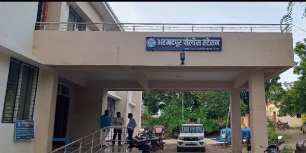 अहमदपूर तालुक्यात १ सप्टेंबरपासून विनाहेल्मेट दुचाकीस्वारांवर दंडात्मक कारवाई; पोलीस प्रशासनाचा कठोर पवित्रा