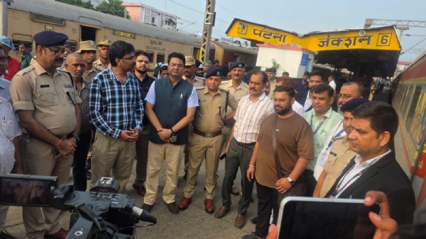Bihar government rescues Neapl Flood Maharashtra