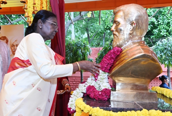 PRESIDENT GOPABANDHU STATUE PRESIDENT GOPABANDHU STATUE