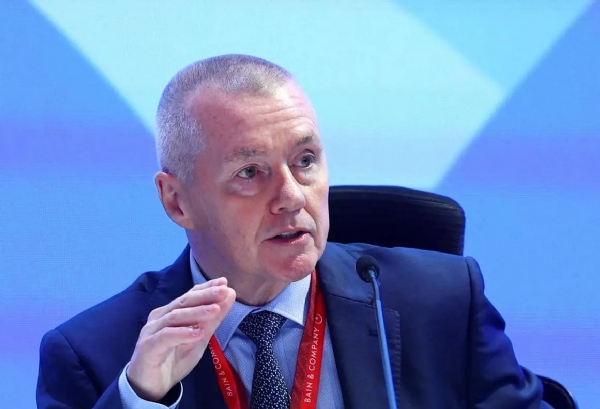 Willie Walsh Takes Charge as CEO of IndiGo Willie Walsh Takes Charge as CEO of IndiGo