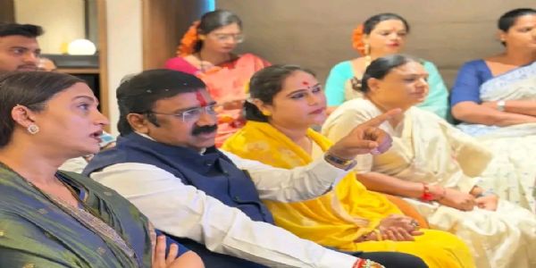 नांदेडमध्ये मन की बातचे तृतीयपंथी भगिनी आणि भाजपा पदाधिकाऱ्यांनी केले श्रवण !