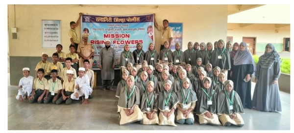 लांज्याच्या शाळेतील विद्यार्थी प्रबोधन लांज्याच्या शाळेतील विद्यार्थी प्रबोधन