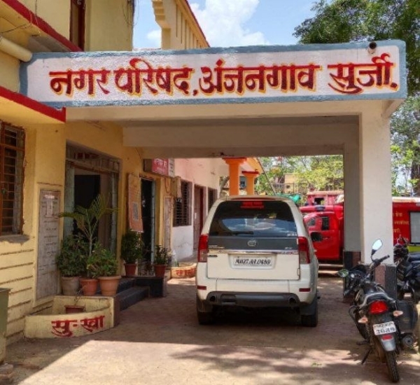 निवडणुकीला आठ महिने; विकासकामे कुठे?