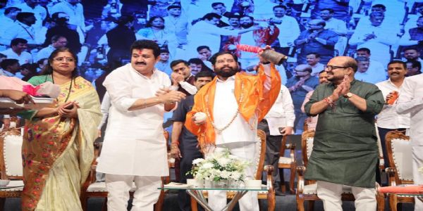 मुंबईतील विमुक्त दिनाच्या परिषदेत ५२ समाजांची एकजूट