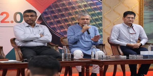 केंद्र सरकारने 1.27 लाख कोटी रुपयांची सेमीकॉन 2.0 योजना केली अधिसूचित