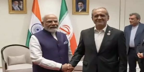 इराण-अमेरिका युद्धानंतर पंतप्रधान मोदींची इराणच्या राष्ट्राध्यक्षांशी पहिली भेट