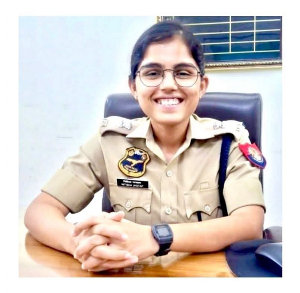 नितीशा जगताप नितीशा जगताप