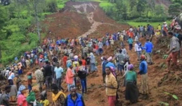 इथिओपियात मुसळधार पावसामुळे भूस्खलन; १४ जणांचा मृत्यू, अनेक जण ढिगाऱ्याखाली अडकल्याची भीती इथिओपियात मुसळधार पावसामुळे भूस्खलन; १४ जणांचा मृत्यू, अनेक जण ढिगाऱ्याखाली अडकल्याची भीती