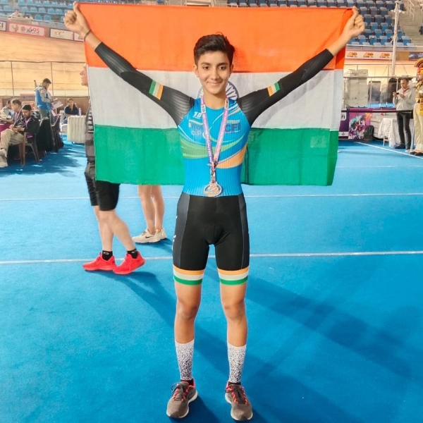 हर्षिता जाखर हर्षिता जाखर