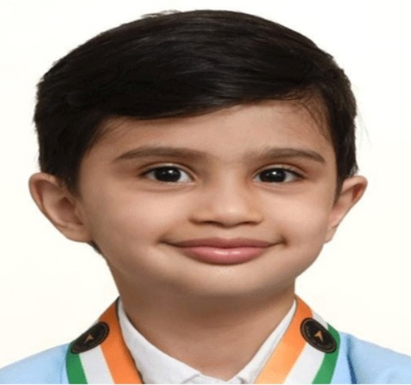 चिमुकल्या अंगदचा विक्रम ‘इंडिया बुक ऑफ रेकॉर्ड्स’मध्ये चिमुकल्या अंगदचा विक्रम ‘इंडिया बुक ऑफ रेकॉर्ड्स’मध्ये