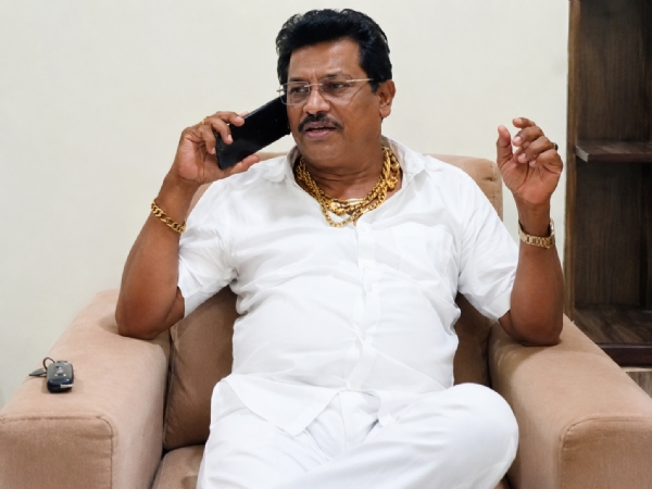 Ajay Mahadik appointed as the Karanjadi-Vinhere Divisional President of the Nationalist Congress Party (Sharadchandra Pawar). Ajay Mahadik appointed as the Karanjadi-Vinhere Divisional President of the Nationalist Congress Party (Sharadchandra Pawar).