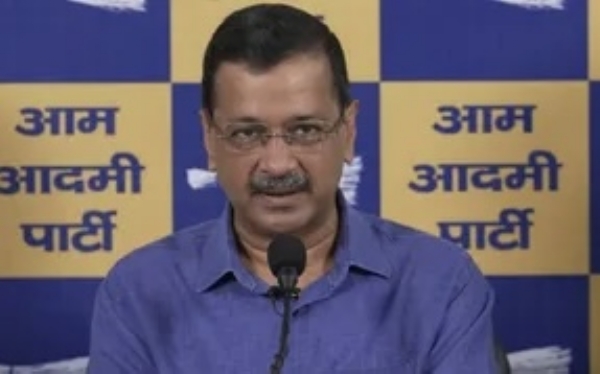 मेटाकडून केजरीवाल यांचे अकाउंट ब्लॉक? कंपनीकडे मागितले स्पष्टीकरण मेटाकडून केजरीवाल यांचे अकाउंट ब्लॉक? कंपनीकडे मागितले स्पष्टीकरण