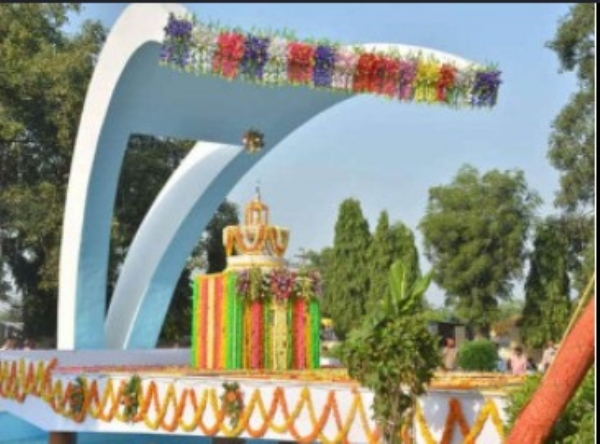 गुरुकुंज मोझरीसाठी १४७ कोटी, तर श्रीक्षेत्र कौंडण्यपूरसाठी २२४ कोटींचा विकास आराखडा मंजूर गुरुकुंज मोझरीसाठी १४७ कोटी, तर श्रीक्षेत्र कौंडण्यपूरसाठी २२४ कोटींचा विकास आराखडा मंजूर
