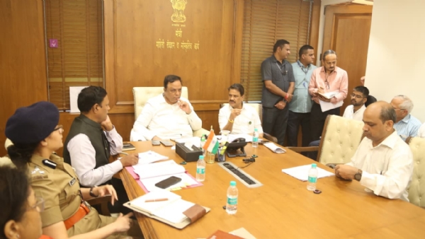 दहिसर पूर्व येथील ट्रान्सपोर्ट हबच्या कामातील ब्लास्टिंगबाबत नियमांचे उल्लंघन झाल्यास कारवाई करा - शेलार