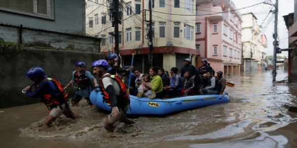 नेपाळमध्ये आतापर्यंत ९३९ मृतदेह सापडले, ४ हजार जण अजूनही बेपत्ता