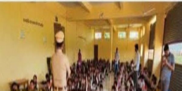 लातूर - विद्यार्थ्यांच्या लेखणीतून 