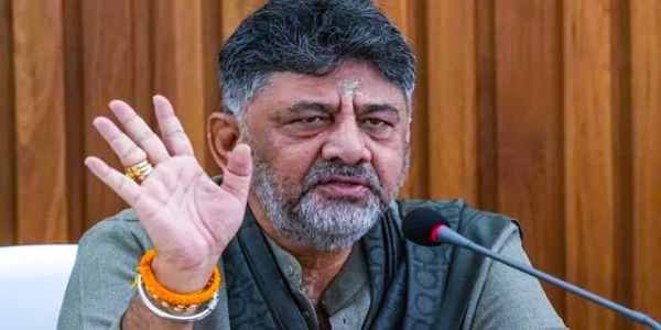 कर्नाटकात ‘वंदे मातरम्’चे केवळ दोन कडवे गाण्याचे निर्देश