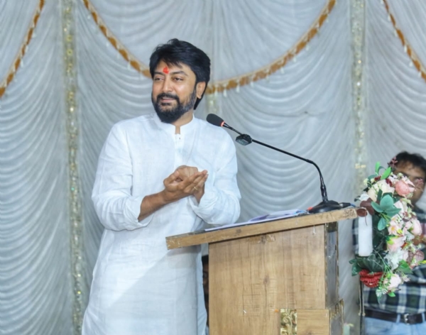 धिरज देशमुख
