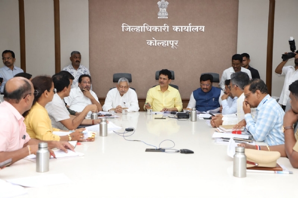 पालकमंत्री प्रकाश अबिटकर आढावा बैठक