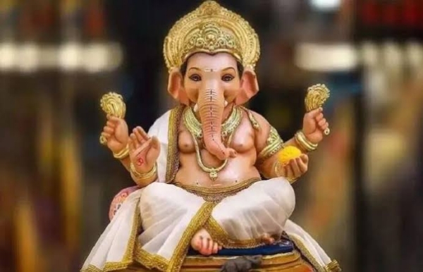 रत्नागिरी जिल्ह्यात दीड लाखाहून अधिक घरगुती, सव्वाशेहून अधिक सार्वजनिक गणेशमूर्तींची सोमवारी प्रतिष्ठापना रत्नागिरी जिल्ह्यात दीड लाखाहून अधिक घरगुती, सव्वाशेहून अधिक सार्वजनिक गणेशमूर्तींची सोमवारी प्रतिष्ठापना
