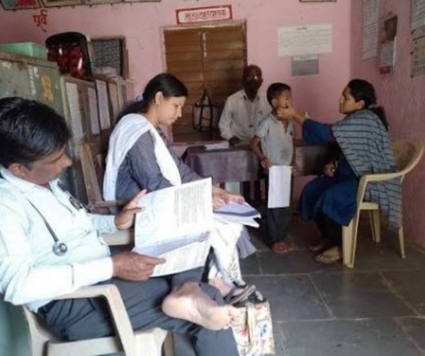 मेळघाटात विद्यार्थ्यांच्या आरोग्याशी खेळ मेळघाटात विद्यार्थ्यांच्या आरोग्याशी खेळ