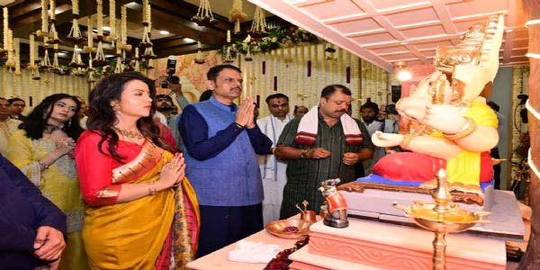 पर्यावरणपूरक आणि पारंपरिक पद्धतींने गणेशोत्सव साजरा करा - मुख्यमंत्री