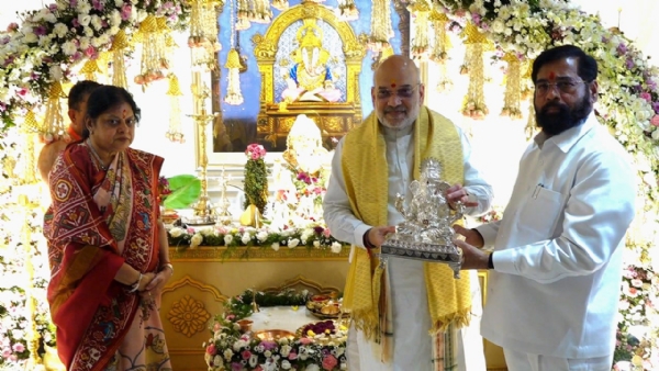 अमित शाह उपमुख्यमंत्री निवासस्थान गणेश दर्शन स्वागत