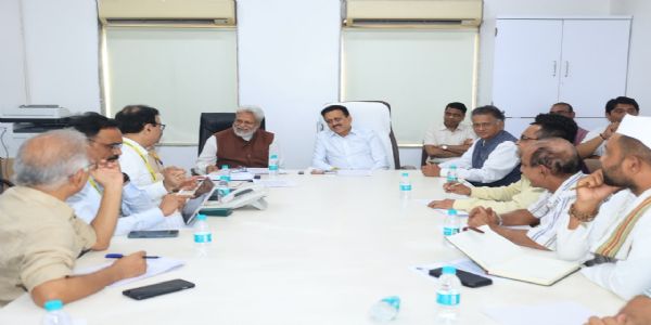 राज्यातील नद्यांच्या संवर्धनासाठी नदी संवर्धन अभियान राबविण्यात येणार - गिरीश महाजन