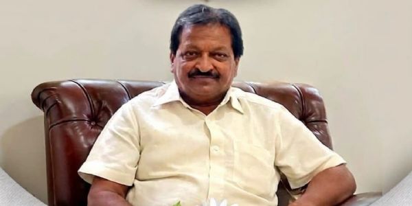 माजी मुख्यमंत्री पृथ्वीराज चव्हाण यांच्या बंधू अधिकराव चव्हाण यांचे निधन