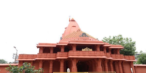 वांद्रे येथे साकारली प्रसिद्ध सोमनाथ मंदिराची हुबेहूब प्रतिकृती