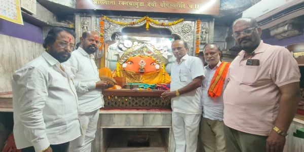 ठाकरे गटाचे नेते अशोक सपकाळ यांचे दुष्काळाचे संकट दूर होण्यासाठी साकडे
