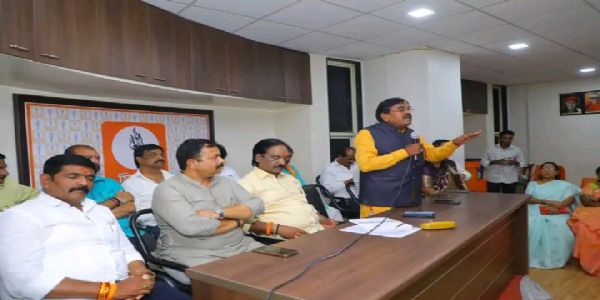 छ. संभाजीनगर : उद्धव ठाकरेंच्या नेतृत्वात उबाठा गटाचे 17 सप्टेंबरला धरणे
