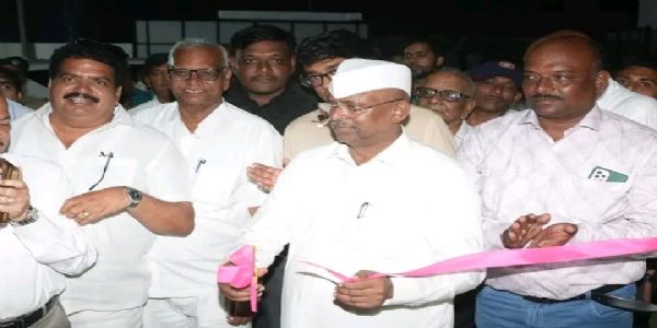 औद्योगिक विकासाला चालना देणाऱ्या उपक्रमांना सर्वोतोपरी सहकार्य - पालकमंत्री झिरवाळ