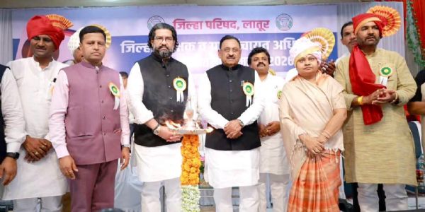 ग्रामीण विकासात शिक्षक आणि ग्रामपंचायत अधिकाऱ्यांचे योगदान महत्त्वपूर्ण : शिवेंद्रसिंहराजे भोसले