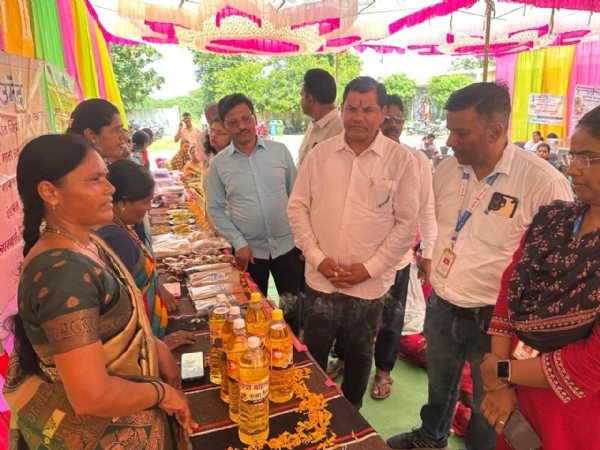 निंभ्यात ‘सेवा संकल्प अभियान’; महिला बचत गटांना दीड कोटी, दिव्यांगांना पाच हजारांची मदत