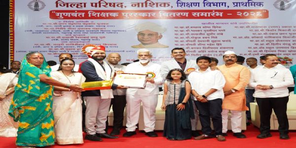 गुणवंत शिक्षकांनी गुणवत्तेची ज्योत इतर शाळांपर्यंत पोहोचवावी - भुसे