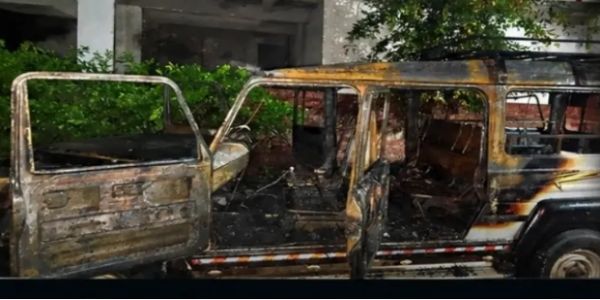 रत्नागिरी : वाहन पेटवून देणाऱ्याविरुद्ध गुन्हा दाखल