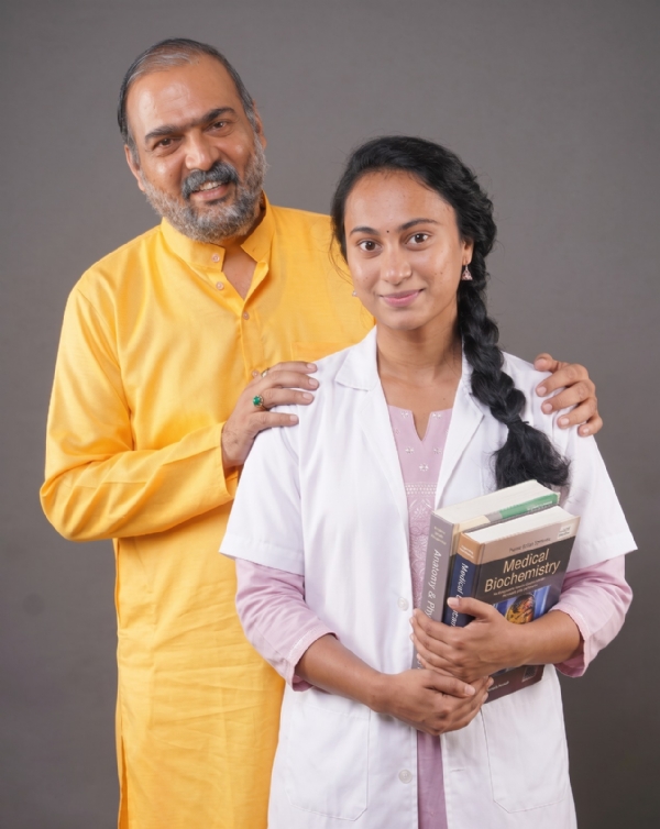 upcoming Marathi film Dashmi Makarand Anaspure actress Gauri Ingawale upcoming Marathi film Dashmi Makarand Anaspure actress Gauri Ingawale