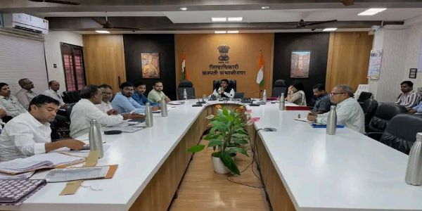 घृष्णेश्वर तीर्थक्षेत्र विकासाला गती ; प्रलंबित कामे कालमर्यादेत पूर्ण करण्याचे निर्देश
