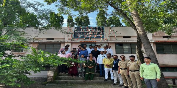 उदगीर तालुक्यात अवैध सावकारांवर सहकार विभागाचा प्रहार; ५ ठिकाणी एकाचवेळी छापेमारी